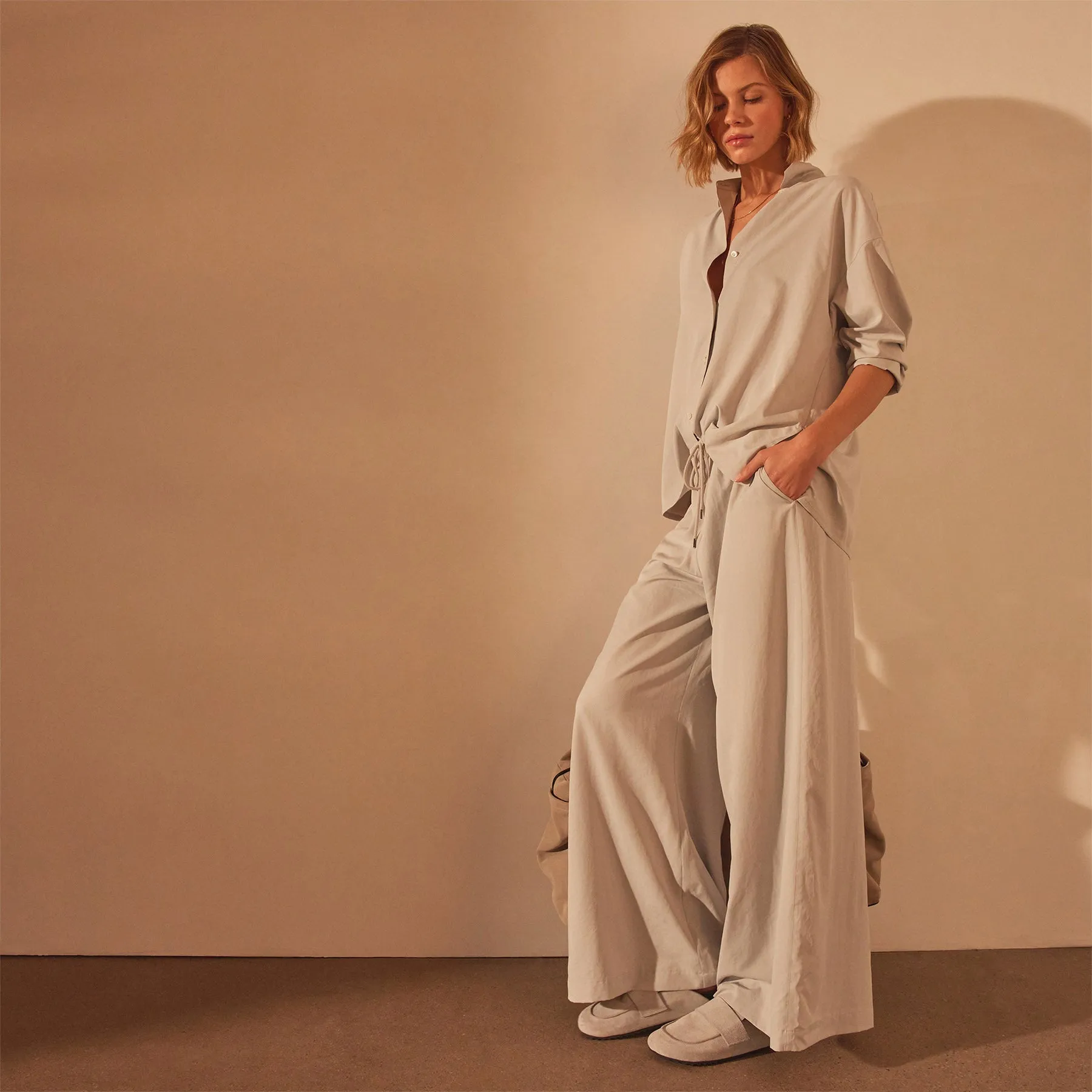 Lightweight Matte Satin Wide Leg Pant - Salt sold by James Perse