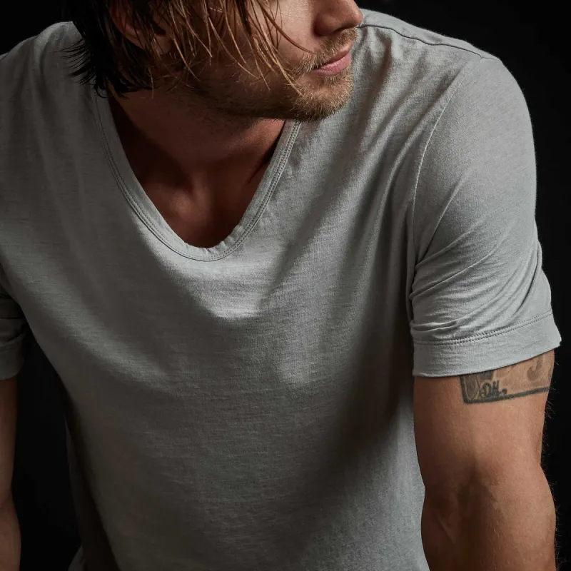 Recycled Lotus Jersey Soft V Neck - Skylight made by James Perse