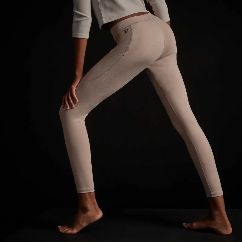 Spiral Seam Yoga Pant - Himalayan Salt sold by James Perse