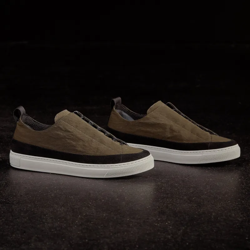 Men's Solstice Sneaker - Olive/Black sold by James Perse