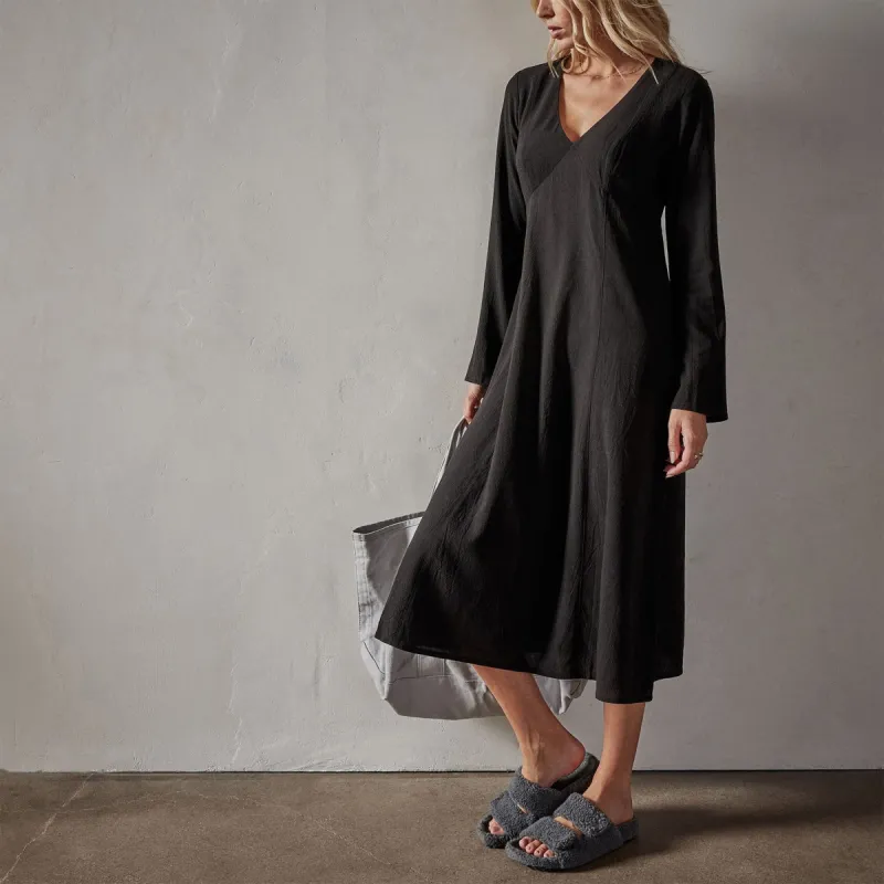 Viscose Linen Contour Dress - Black made by James Perse