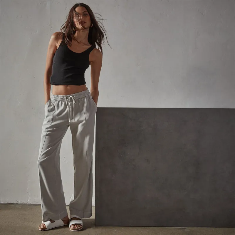 Relaxed Twill Pant - Salt Pigment sold by James Perse