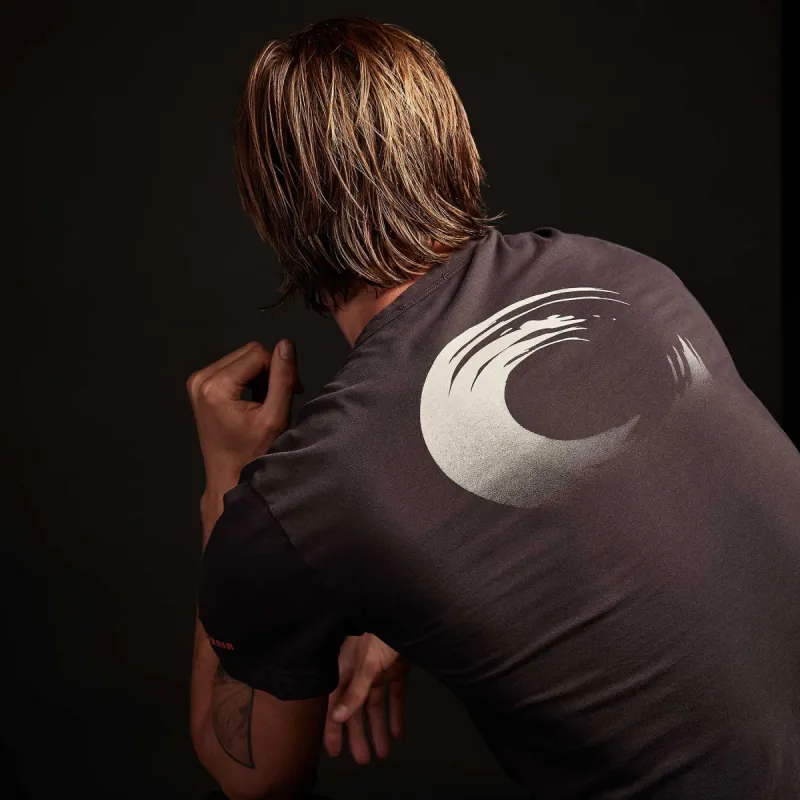 Surf Graphic Pocket Tee - Asphalt made by James Perse