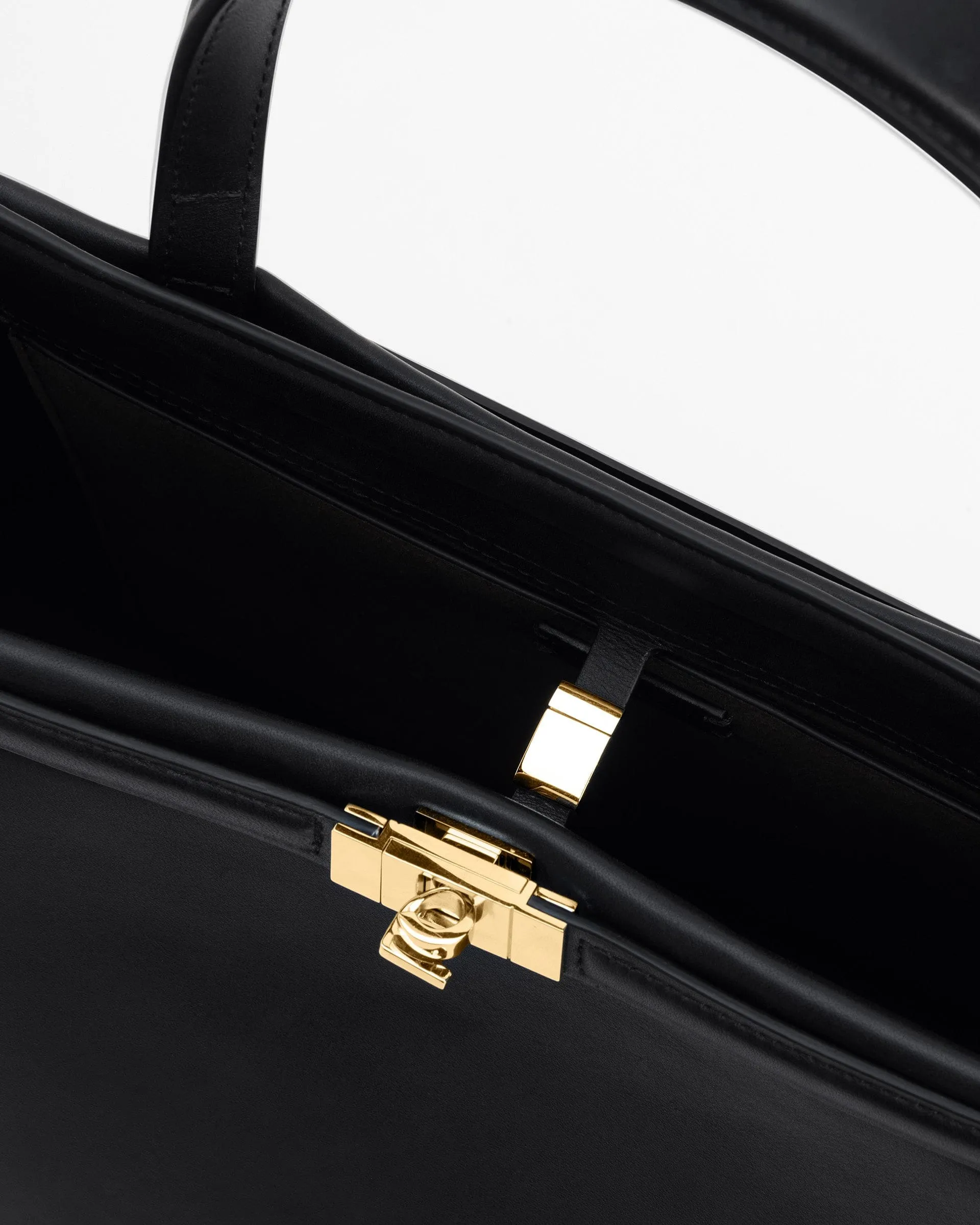 Leoné Bag sold by Janessa Leone product image thumbnail 4