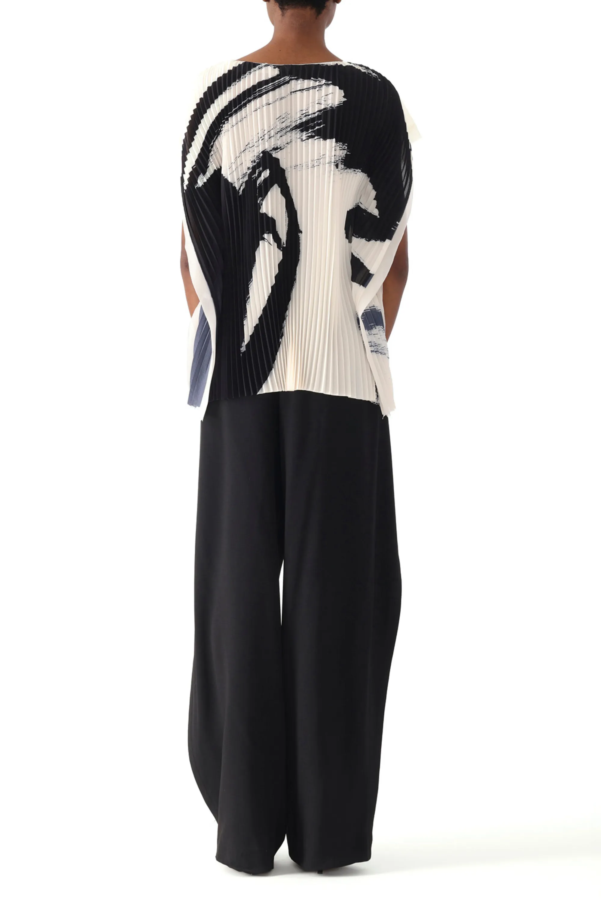 BOATNECK PLEATED SQUARE TOP WITH ARTWORK BY TONG YANG TZE sold by Jason Wu product image thumbnail 4