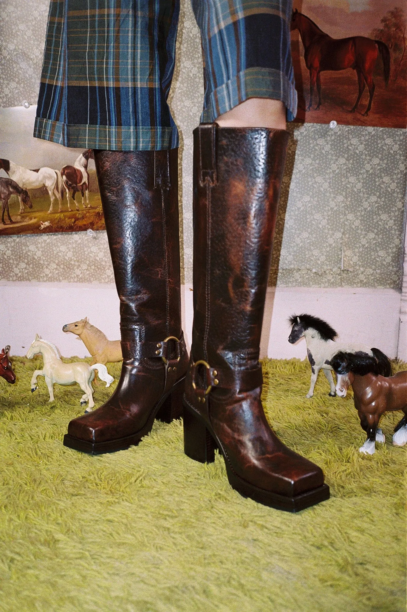 BONDS sold by Jeffrey Campbell product image thumbnail 2