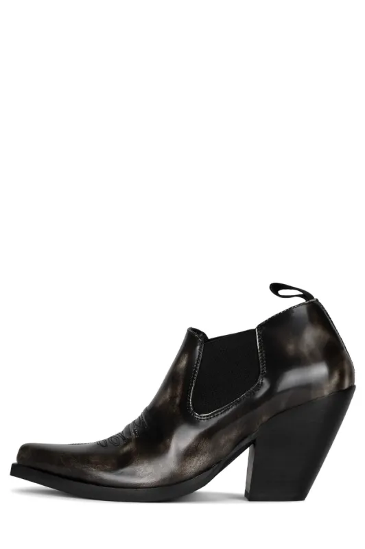 OESTE made by Jeffrey Campbell