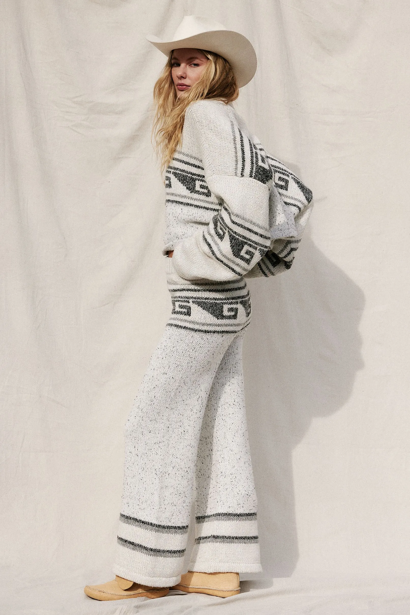 Cadiz Pants sold by Jen's Pirate Booty product image thumbnail 3