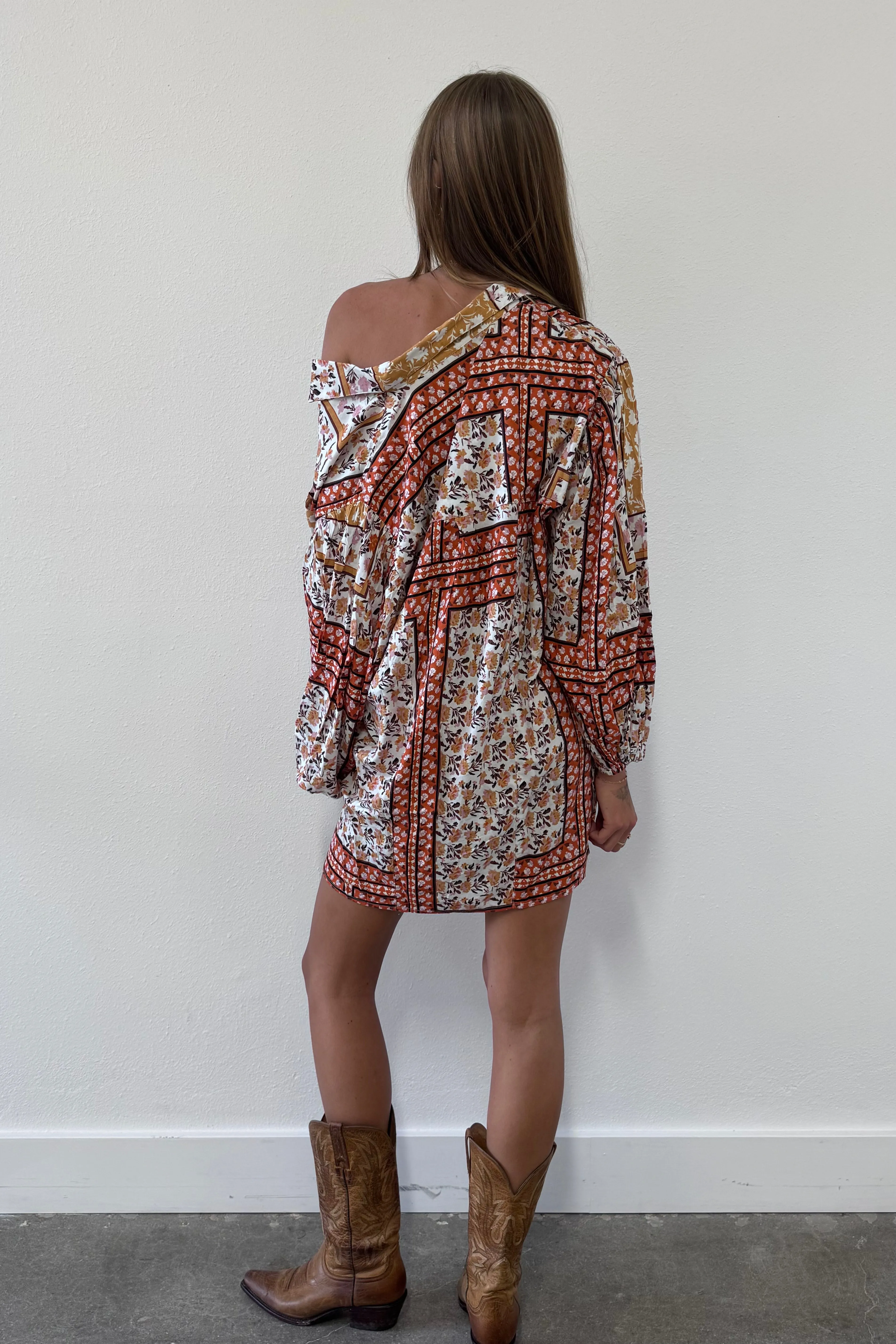 Roma Lockhart Tunic sold by Jen's Pirate Booty product image thumbnail 3