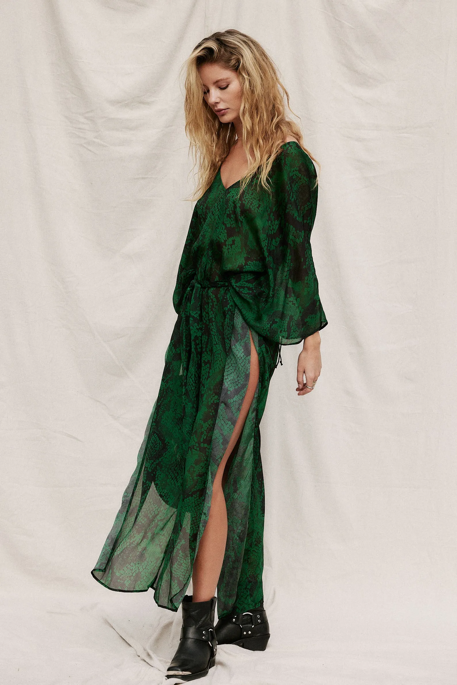 Asilah Kaftan sold by Jen's Pirate Booty product image thumbnail 5