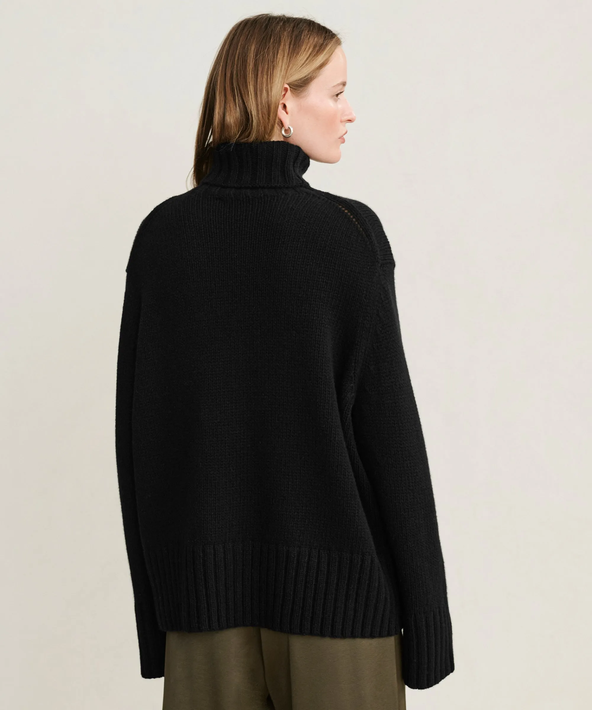Cashmere Jet Turtleneck sold by Jenni Kayne product image thumbnail 4