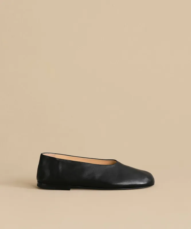 Leather Elodie Flat made by Jenni Kayne