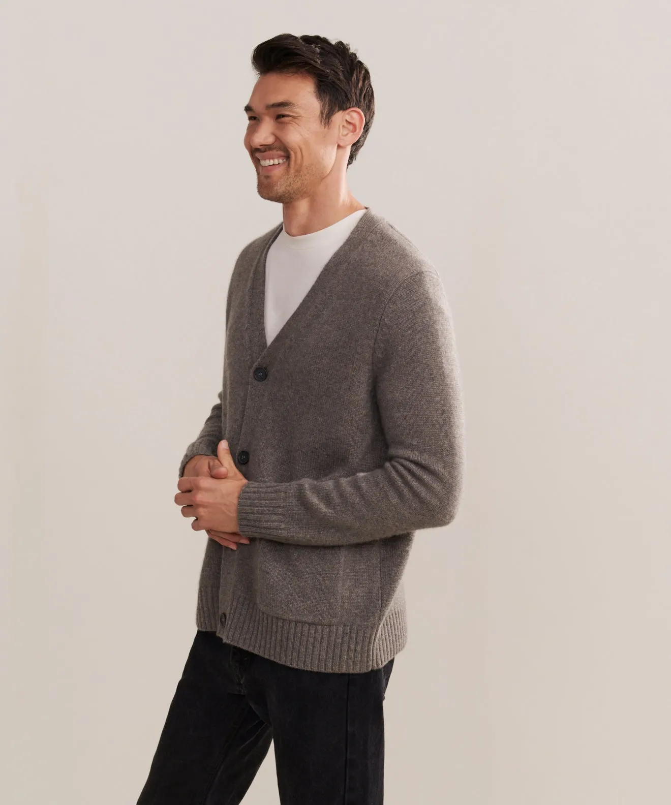 Men's Cashmere Cardigan sold by Jenni Kayne product image thumbnail 3