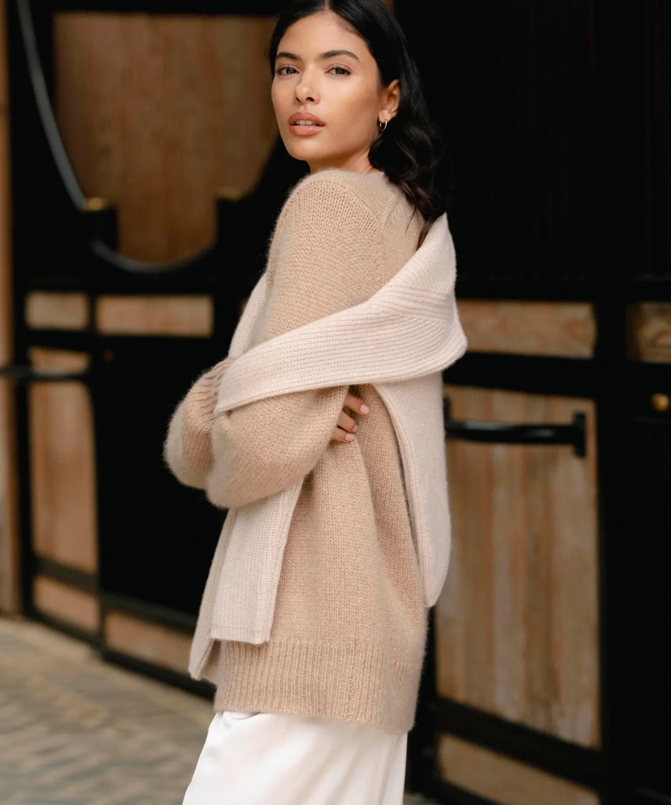 Cashmere Kate V-Neck sold by Jenni Kayne product image thumbnail 3