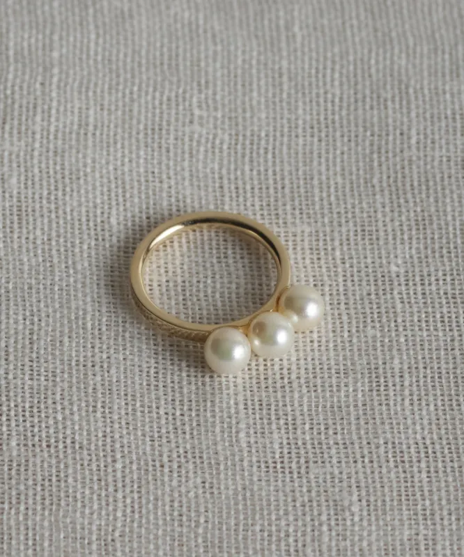 Elodie Pearl Ring sold by Jenni Kayne