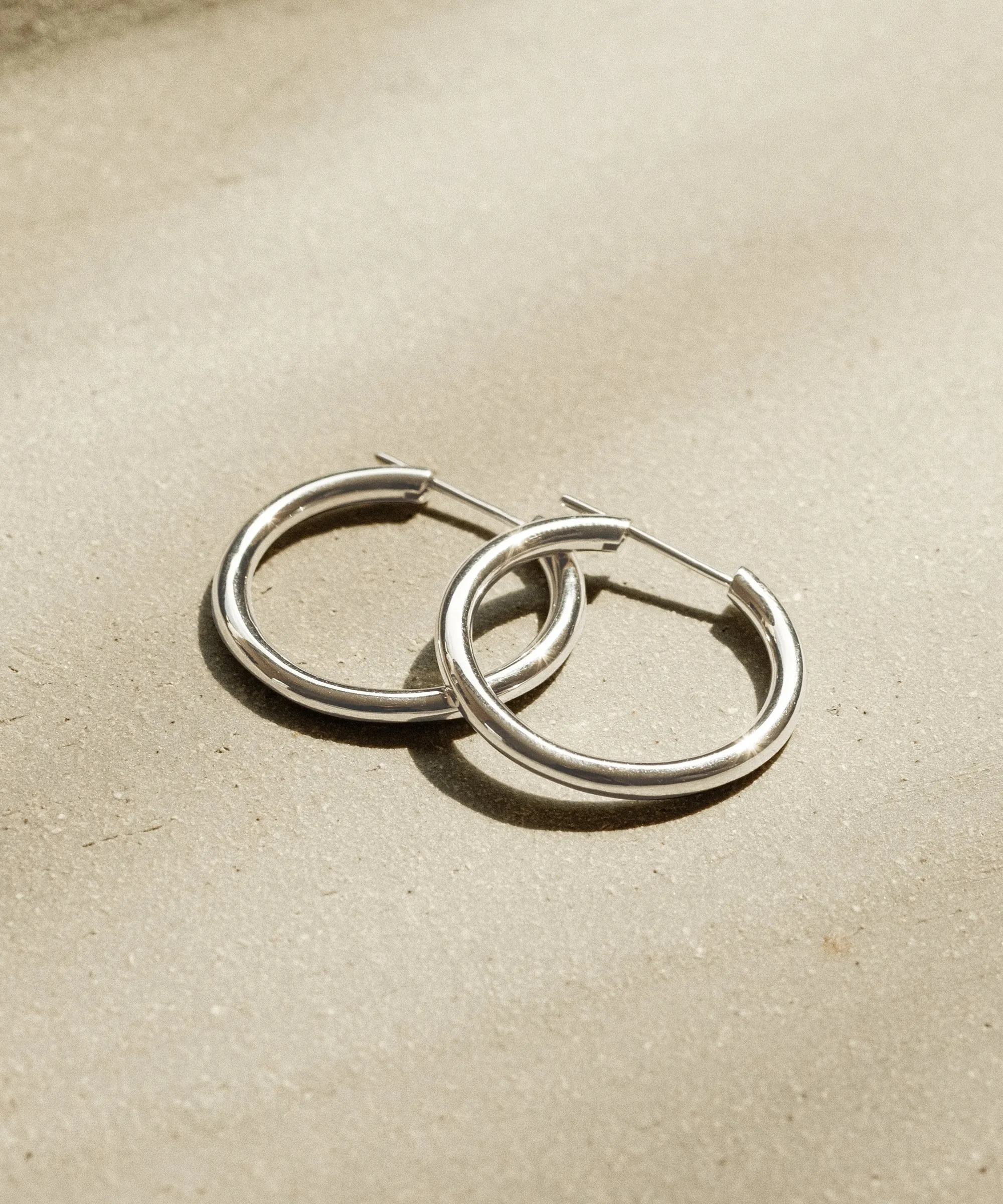 Medium Eloise Hoops sold by Jenni Kayne product image thumbnail 3