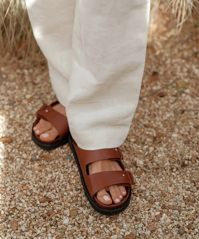 Hutton Slide Sandal sold by Jenni Kayne