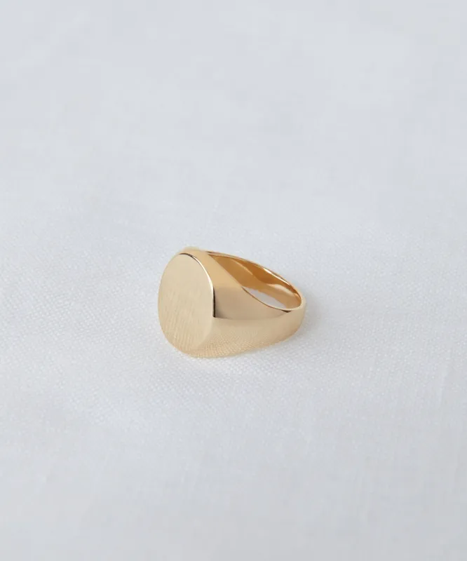 Gemma Signet Ring sold by Jenni Kayne