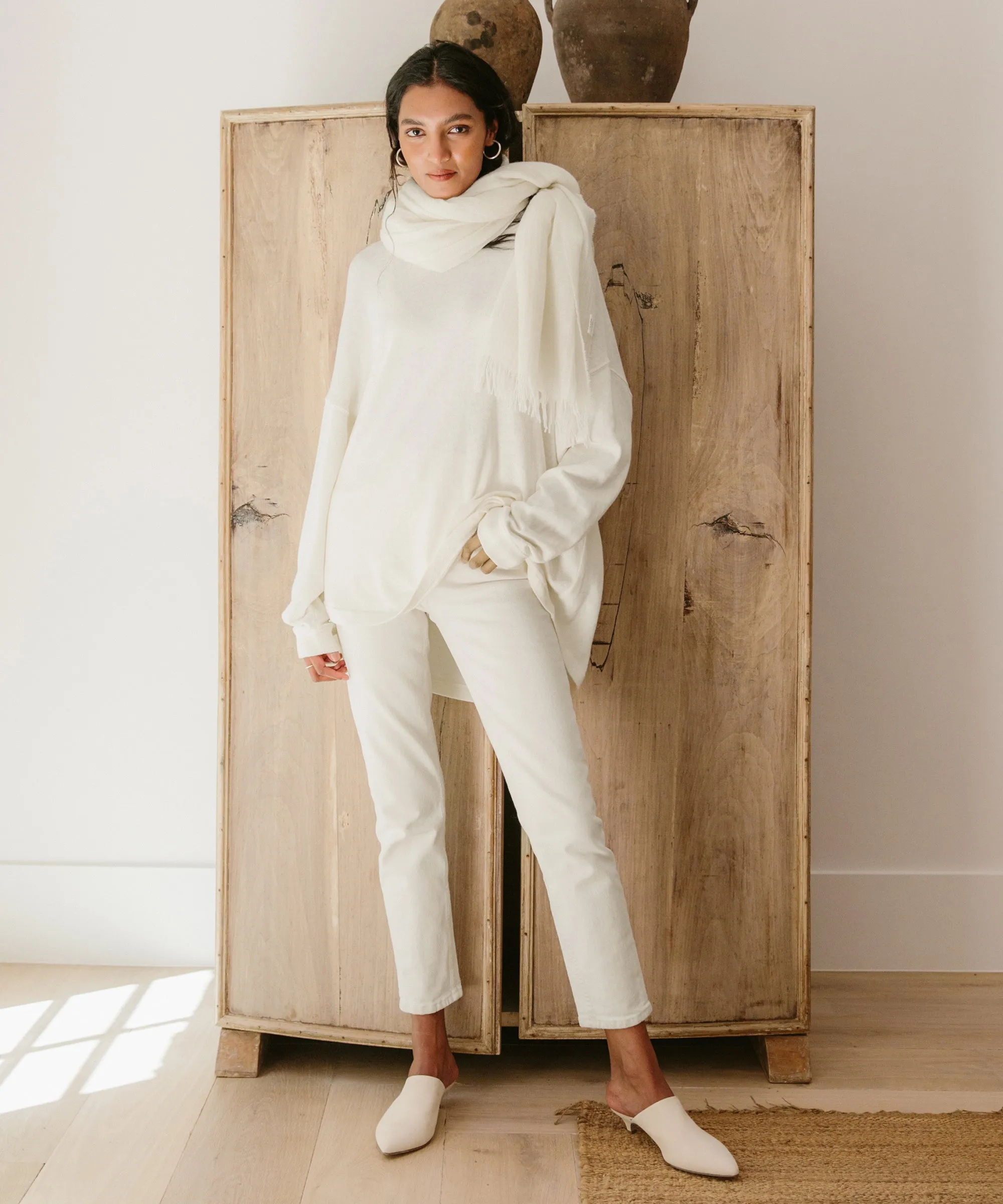 Oiled Leather Kitten Heel Mule sold by Jenni Kayne product image thumbnail 3