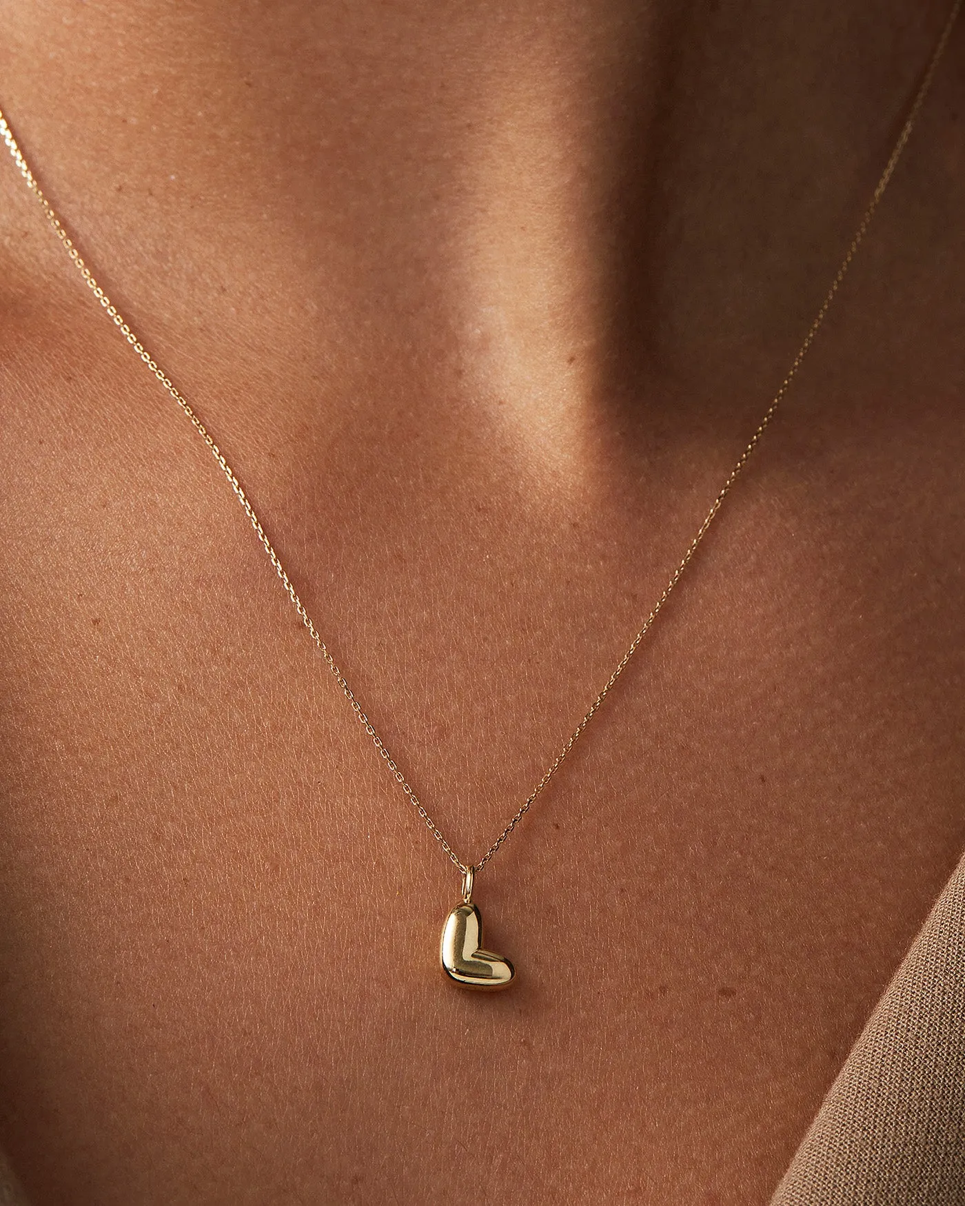 14K Gold Bubble Letter Necklace - L sold by JENNY BIRD product image thumbnail 4