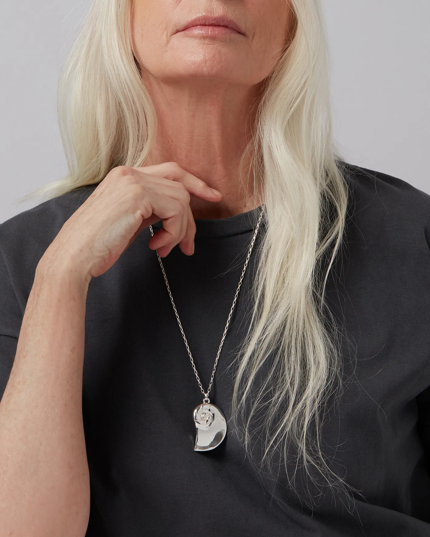 Dylan Pendant Necklace sold by JENNY BIRD product image thumbnail 2