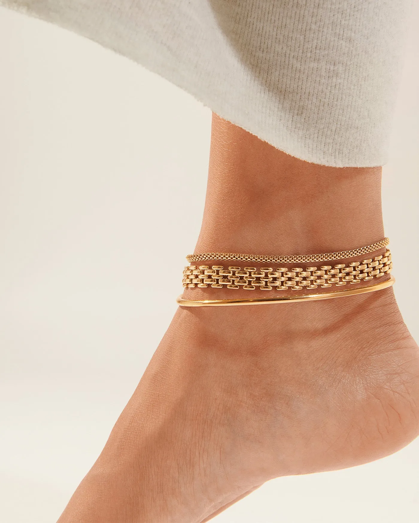 The Textured Anklet Stack sold by JENNY BIRD product image thumbnail 3