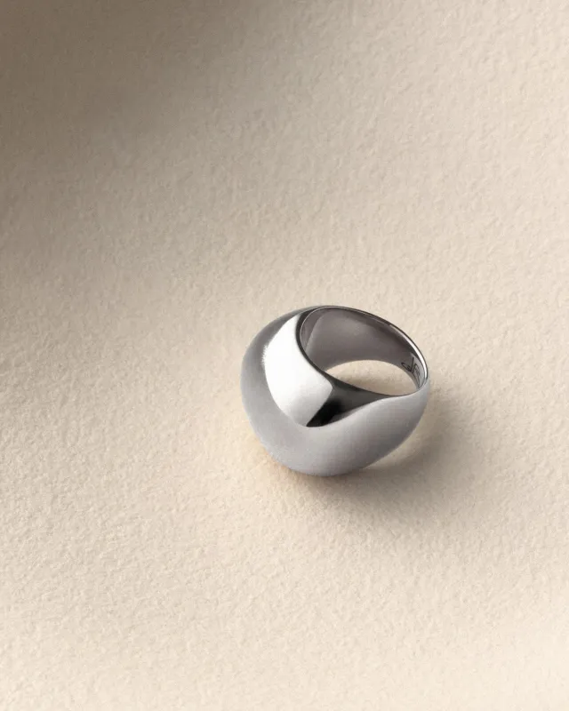 Tate Signet Ring made by JENNY BIRD