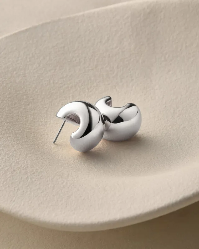 Small Gemma Hoop Earrings made by JENNY BIRD