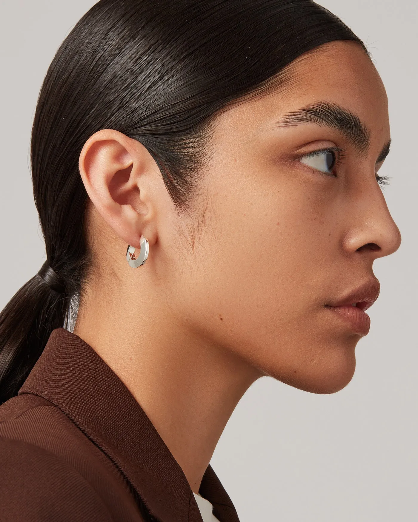 Toni Hinged Hoop Earrings - Small sold by JENNY BIRD product image thumbnail 2