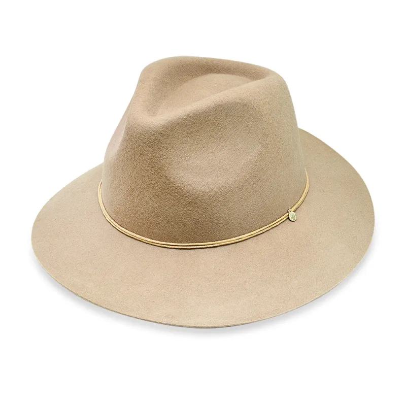 The "Lana" 100% Wool Fedora sold by Jessica Elliot