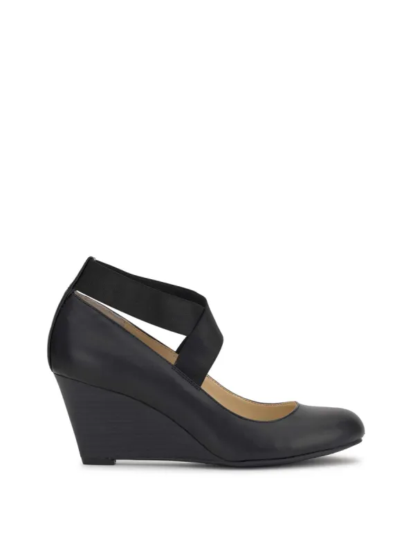 Saedra Wedge in Black sold by Jessica Simpson