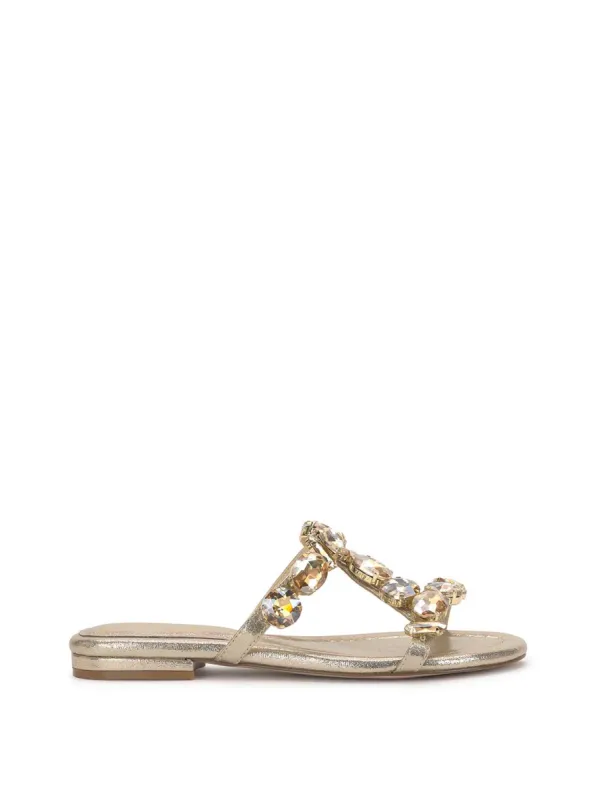 Avimma Flat Sandal in Champagne sold by Jessica Simpson