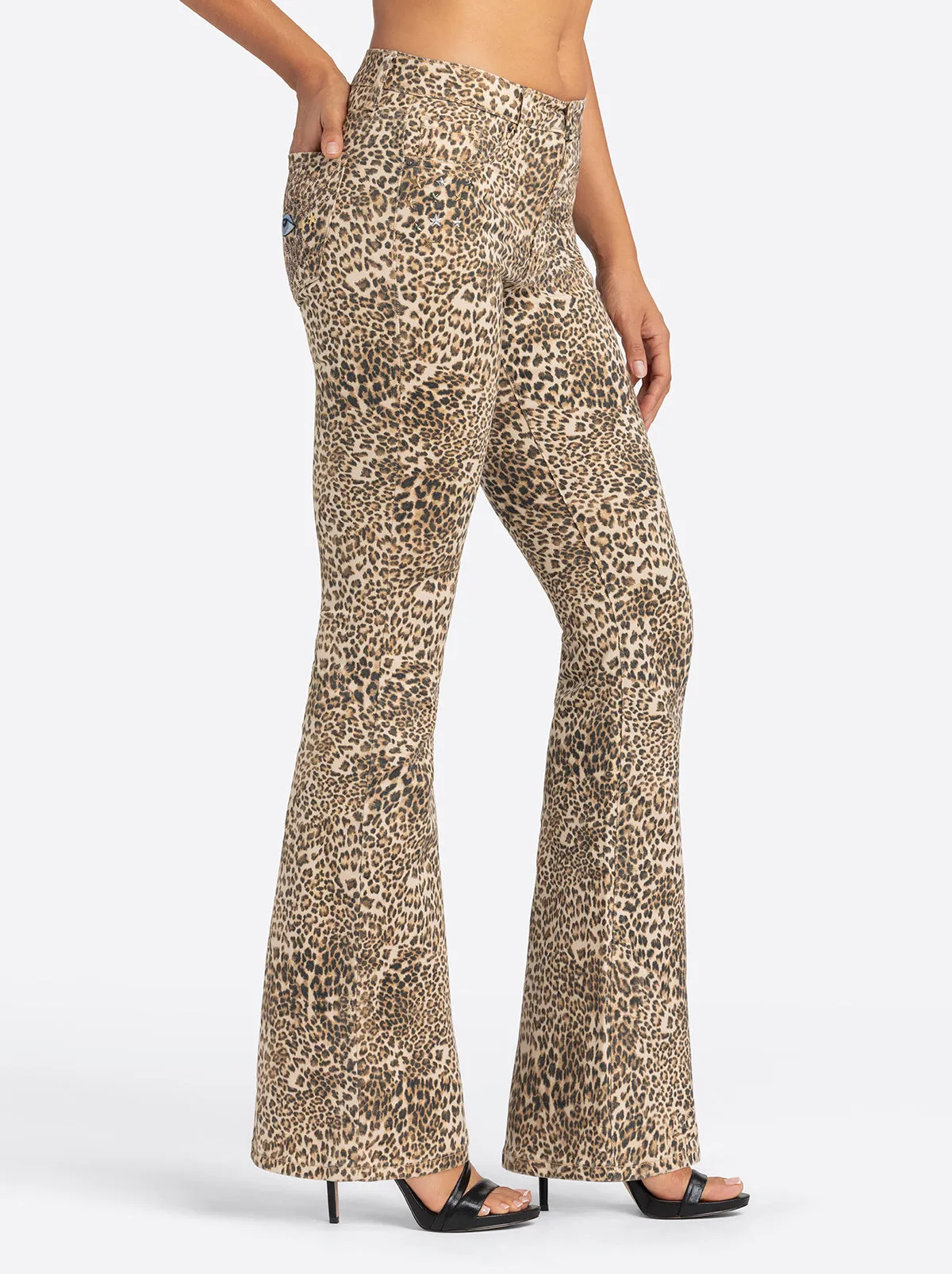 Jessica Simpson 2.0 Stevie Flare Jeans in Seedpearl sold by Jessica Simpson product image thumbnail 3