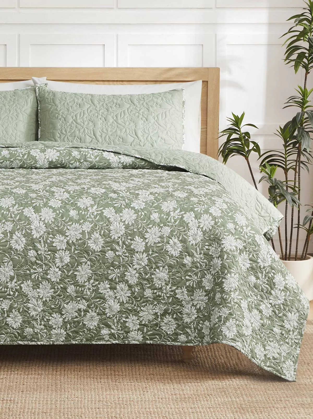 Fiona Quilt Set sold by Jessica Simpson product image thumbnail 3