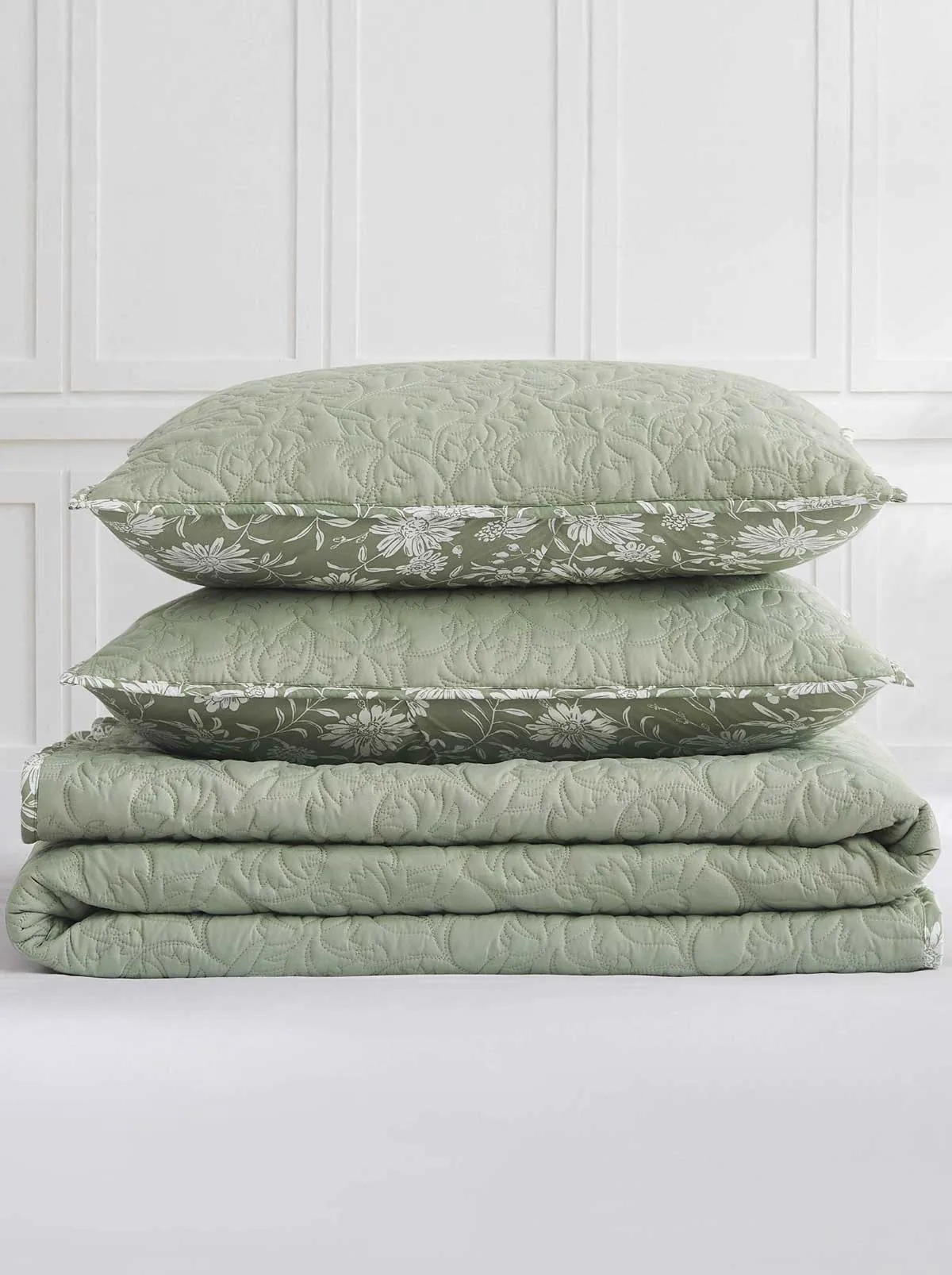 Fiona Quilt Set sold by Jessica Simpson product image thumbnail 4