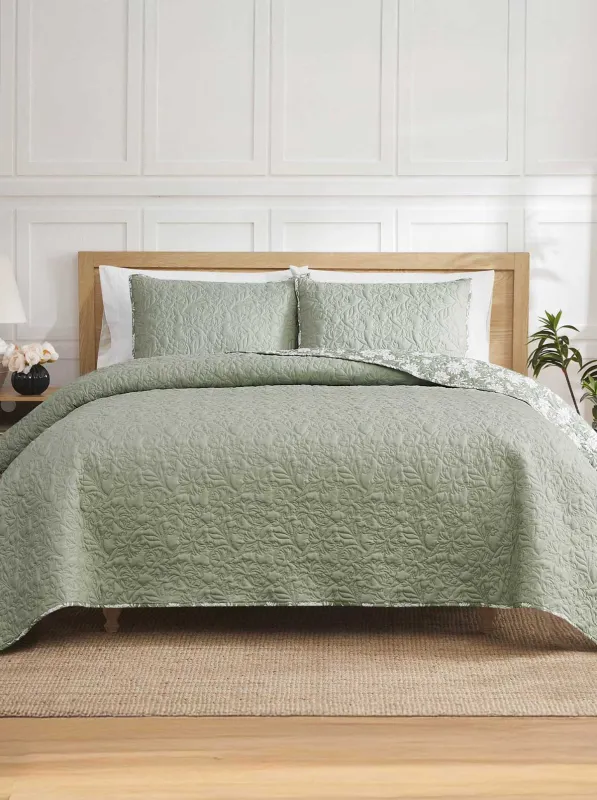 Fiona Quilt Set made by Jessica Simpson