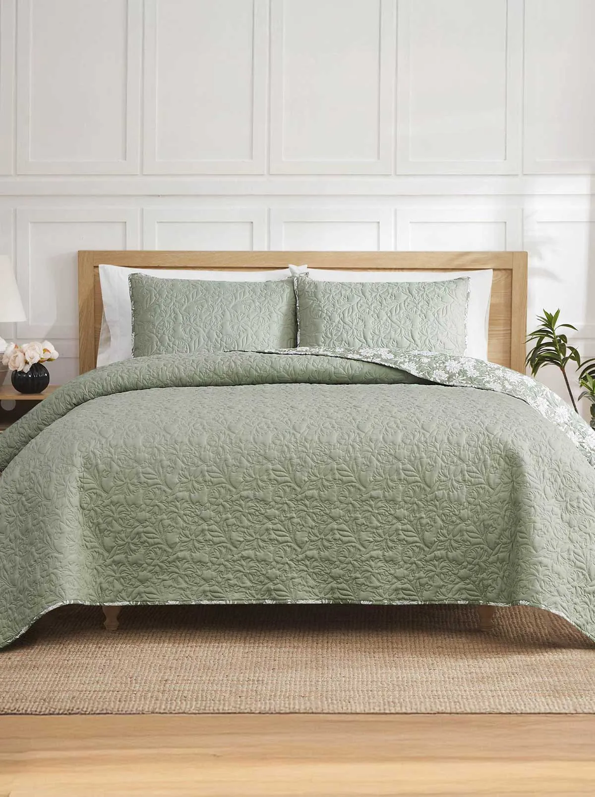 Fiona Quilt Set sold by Jessica Simpson