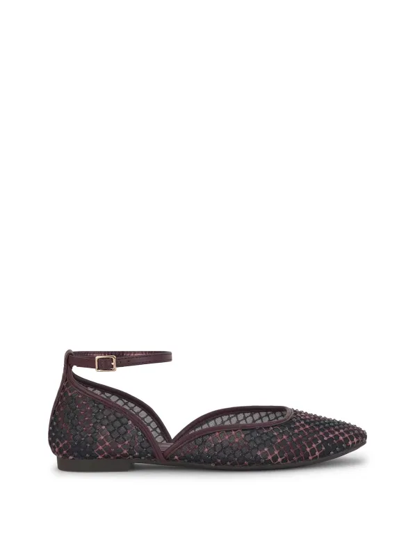 Laelli Flat in Cherry Mahogany made by Jessica Simpson
