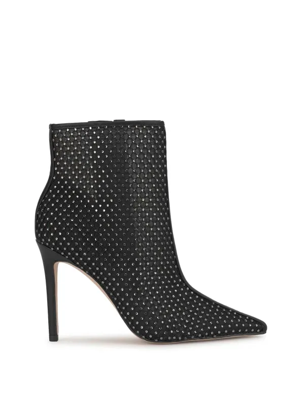 Pazra Bootie in Black made by Jessica Simpson