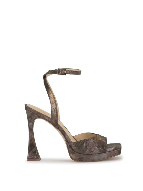 Jixte High Heel in Metallic Combo made by Jessica Simpson