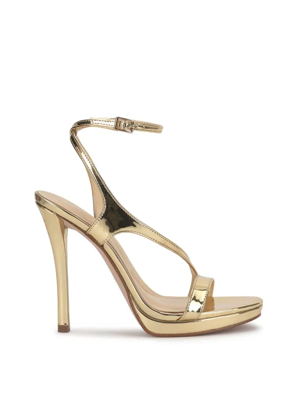 Dixia High Heel in Gold made by Jessica Simpson
