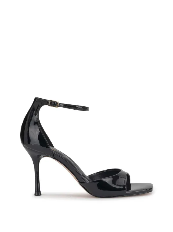 Rovena High Heel in Black made by Jessica Simpson