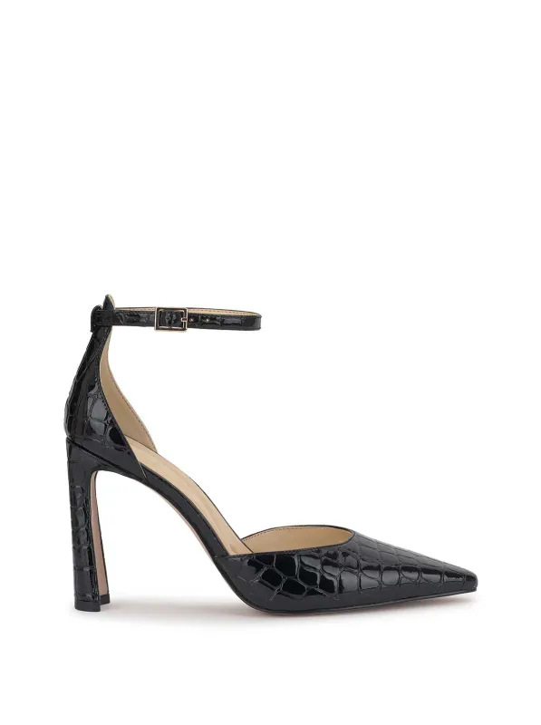 Kelusa High Heel in Black made by Jessica Simpson
