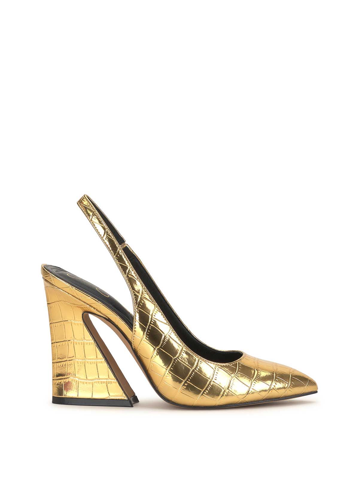 Jiles Pump in Gold sold by Jessica Simpson