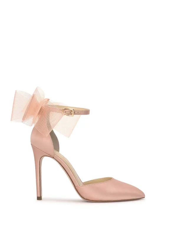 Phindies Pump in Blush sold by Jessica Simpson