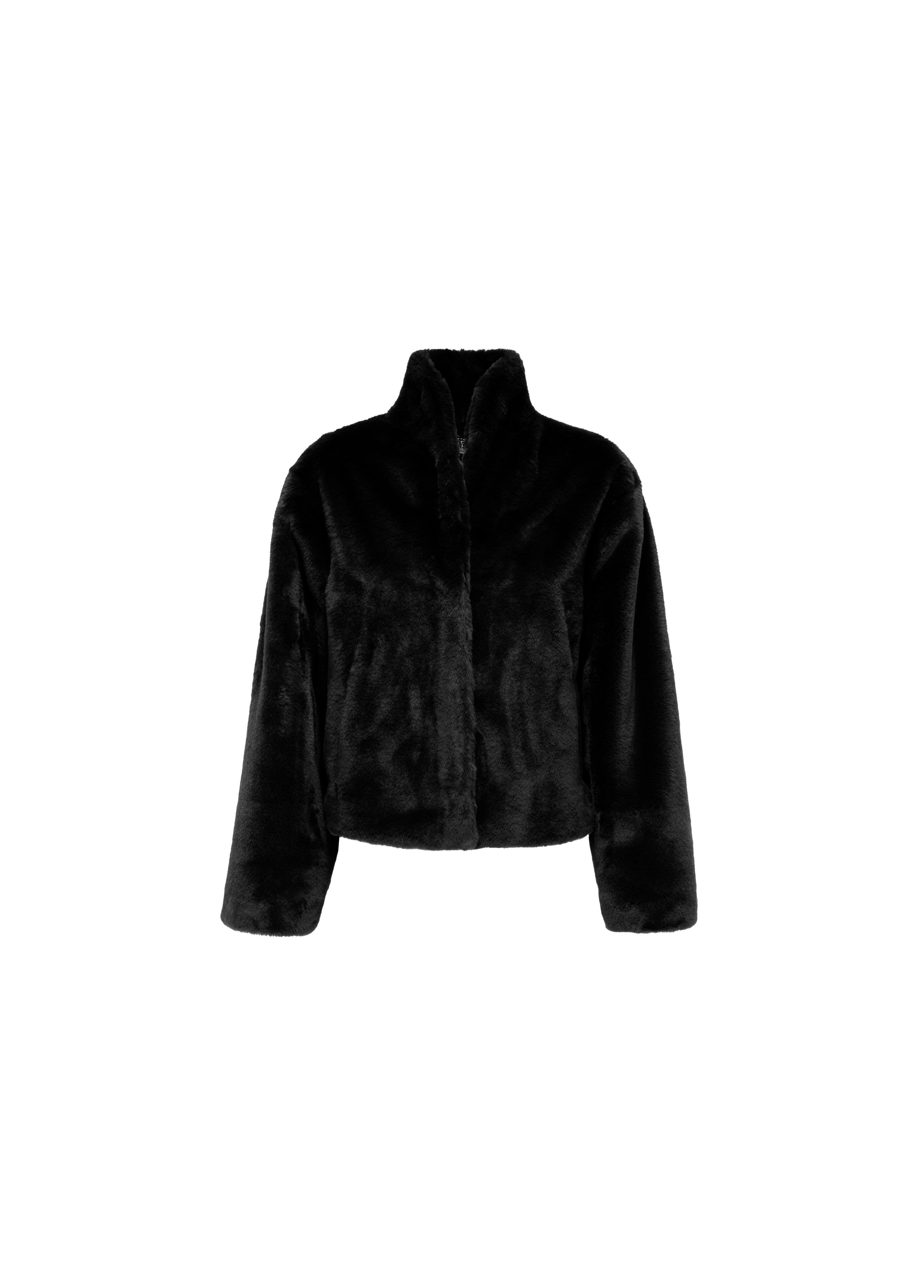 Giacca corta in ecopelliccia nero sold by Jijil