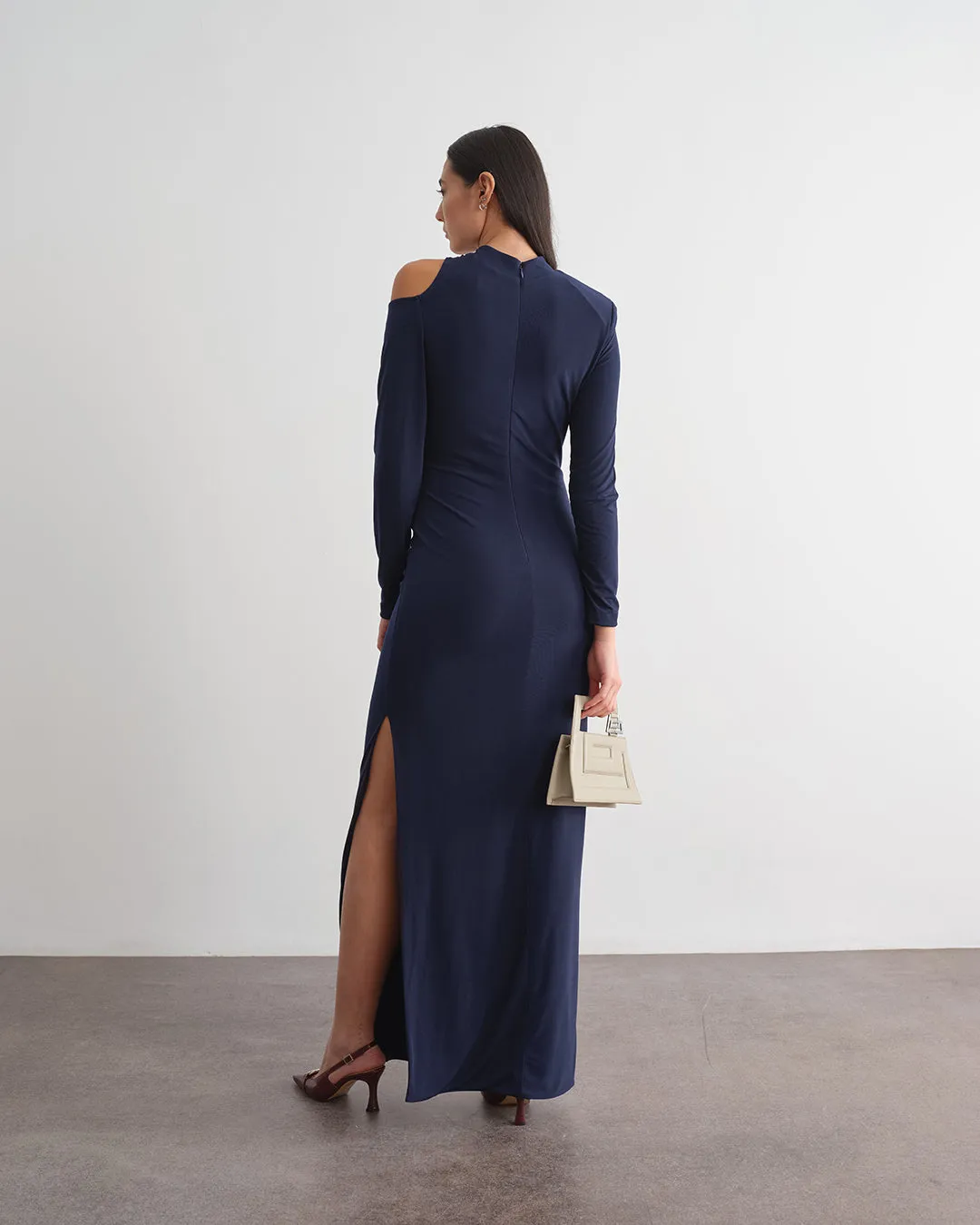 Long dress con dettaglio cut out sold by Jijil product image thumbnail 2