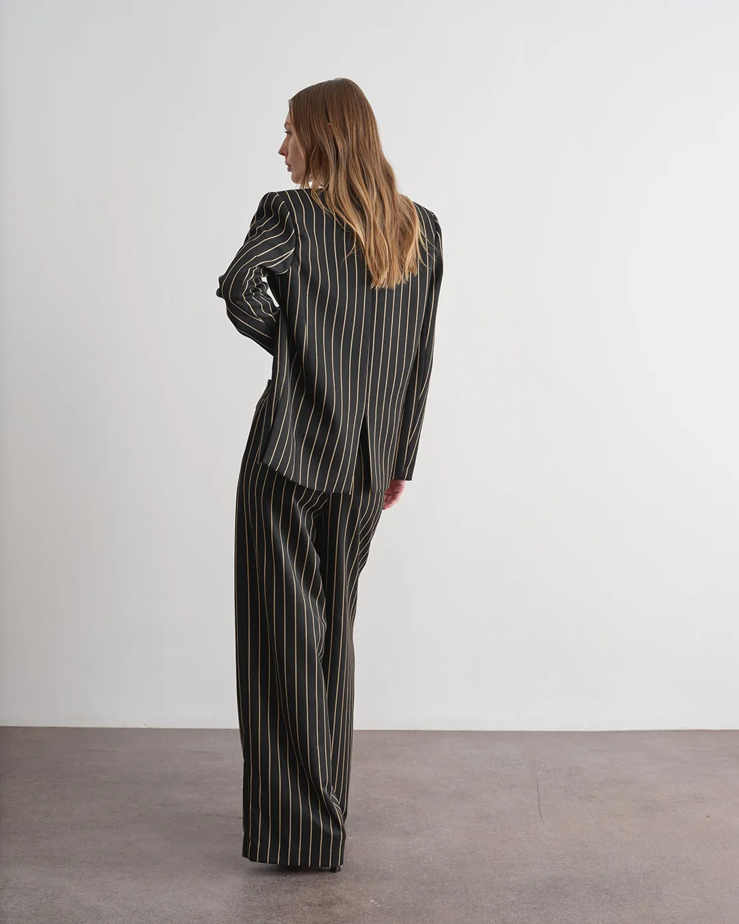 Pantalone gessato a palazzo sold by Jijil product image thumbnail 2