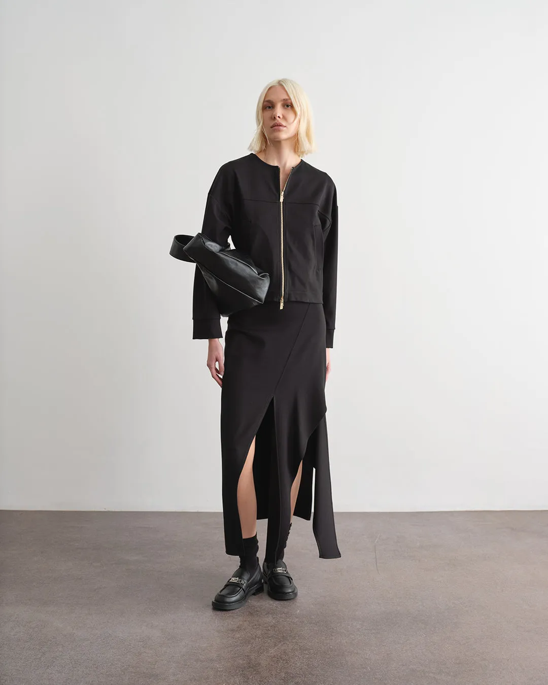 Gonna midi asimmetrica con spacchi sold by Jijil