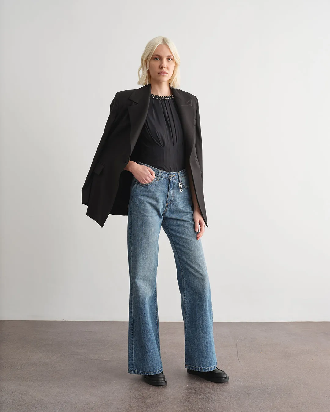 Pantalone in denim cinque tasche sold by Jijil product image thumbnail 2